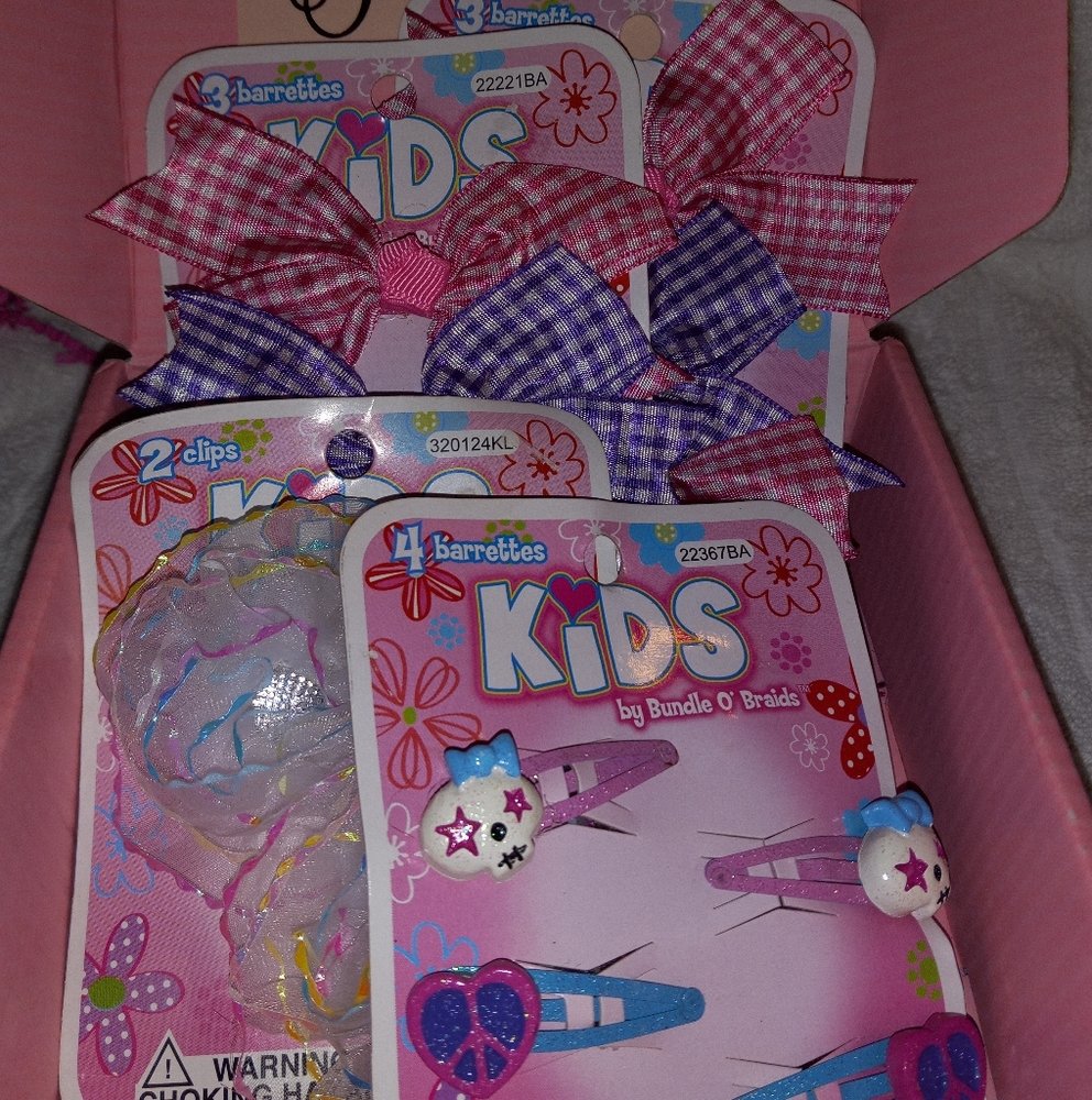 4pack of hair accessories
